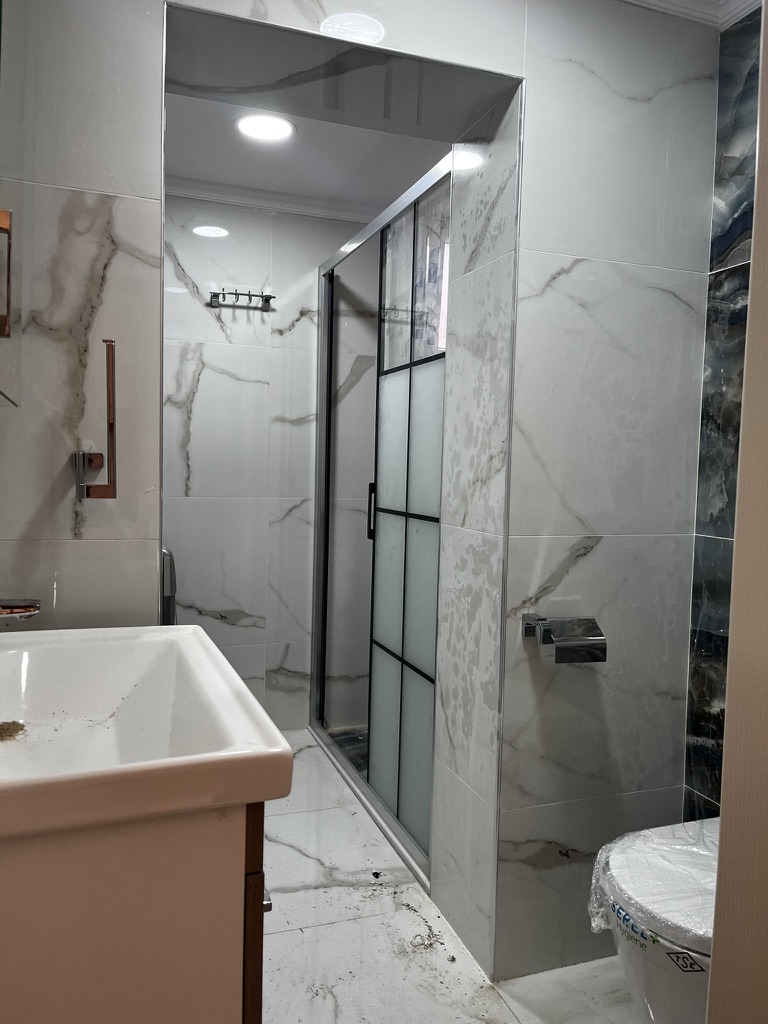 Kuşadası Banyo Tadilatı - Modern ve Uygun Fiyatlı Banyo Yenileme